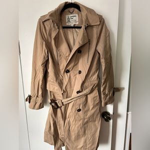 London Fog trench coat - beige, classic style with hood